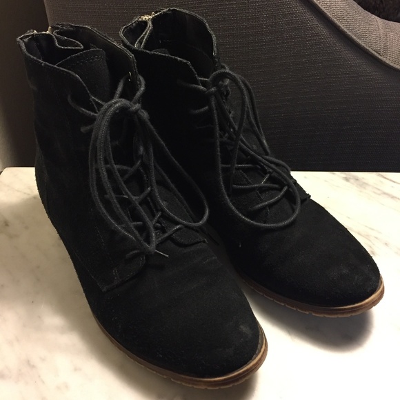 Steve Madden Suede Lace Up Booties - Picture 1 of 8